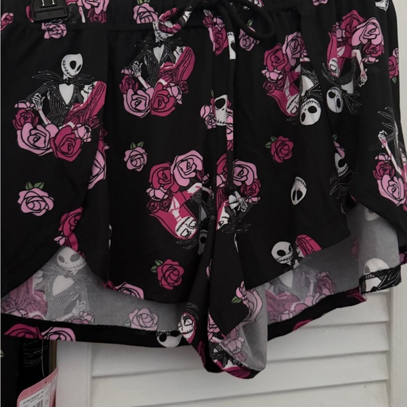 NEW DISNEY Nightmare before Christmas “2026 Valentine Collection” - Picture 5 of 12